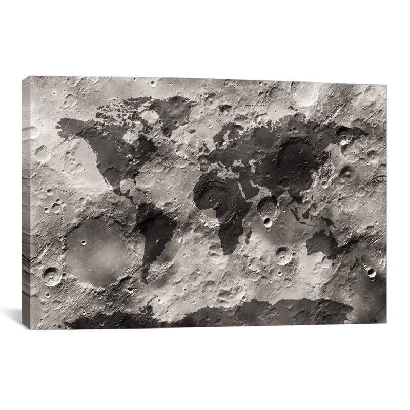 Karlskrona, «Michael Tompsett World Map on the Moons Surface», reproduction sur toile tendue, H 12 po x l 18 po x P 1,5 po