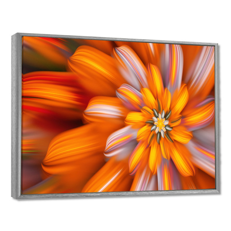 Impression sur toile Massive Orange Fractal, H 34 po x l 44 po, Encadrement argenté