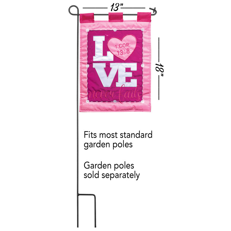 L’amour n’échoue jamais en polyester de 2 côtés 18 po x 13 po drapeau de jardin