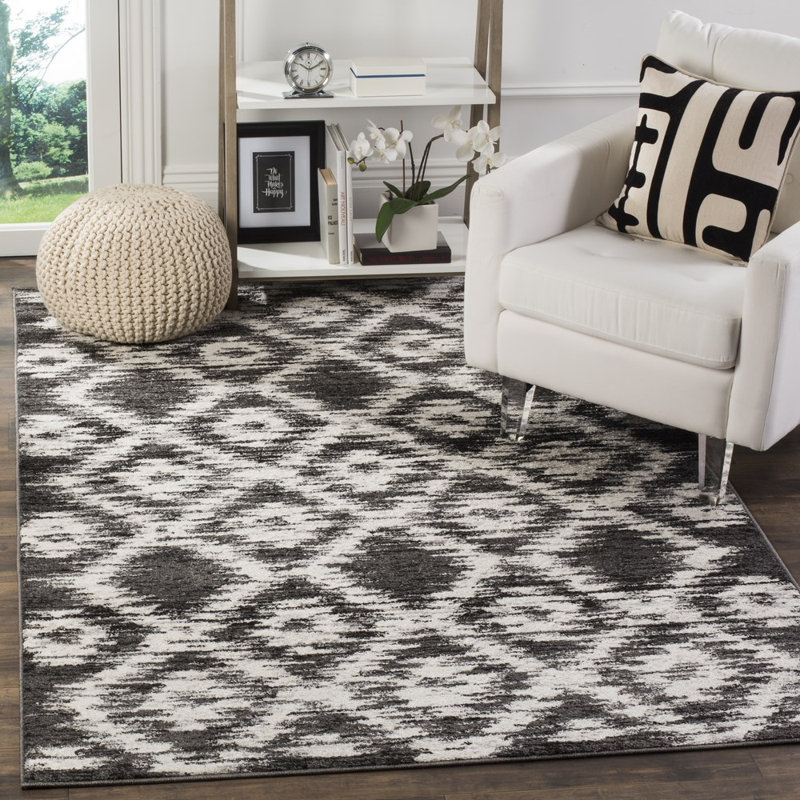 Mckee Geometric Area Rug, Rectangle 155 x 229 cm