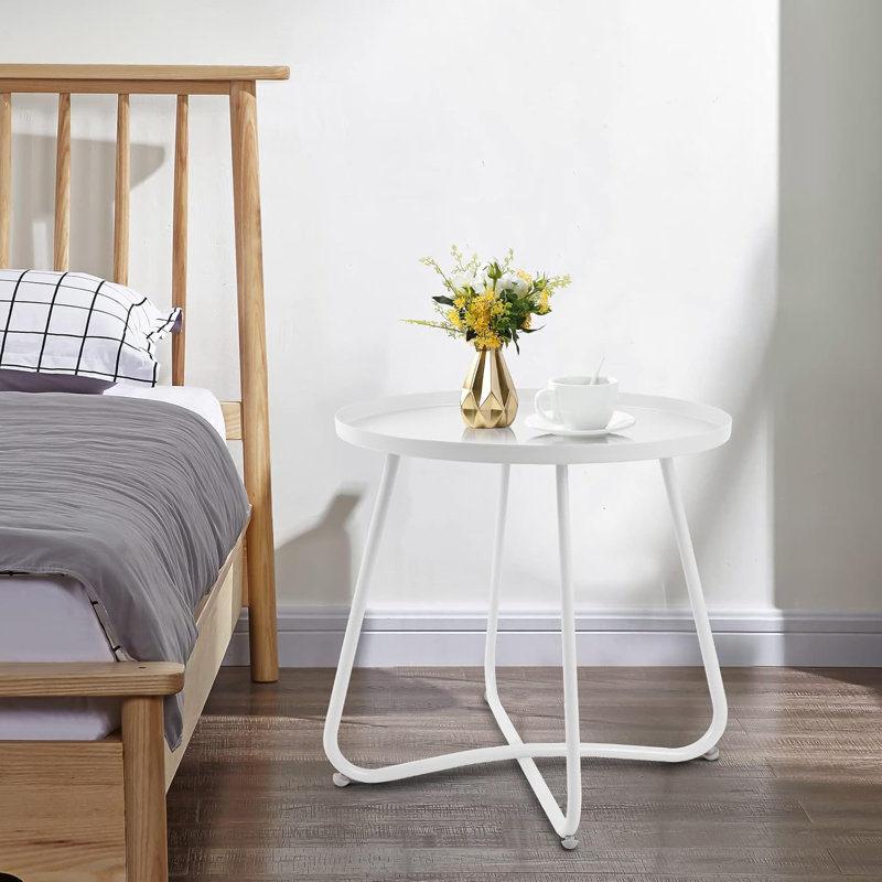 Tables d'appoint rondes en métal, Blanc
