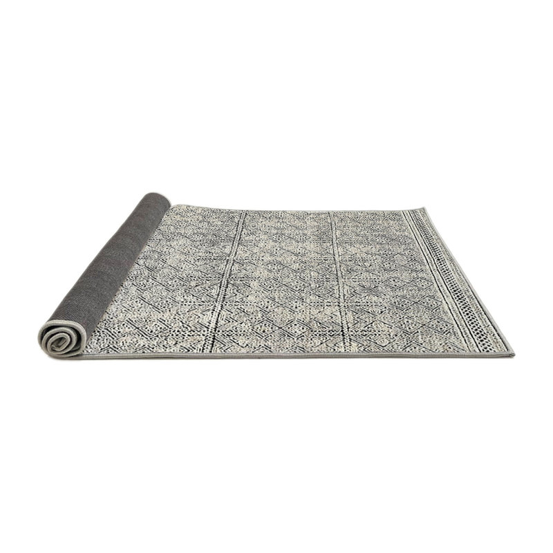 Geometric Indoor Rug, Round 3'