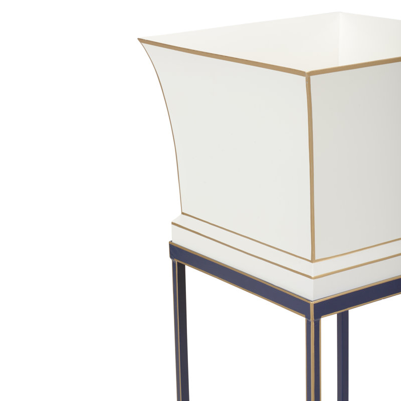 Morrow Metal Elevated Planter