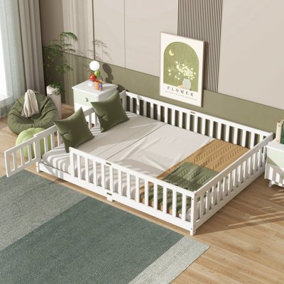 Lit grand format avec clôture, porte et lit en bois d'hévéa