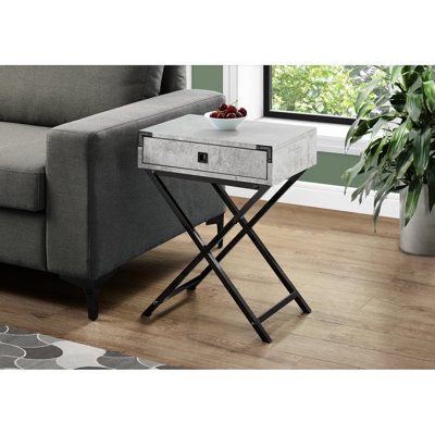 Table d'appoint chic avec une spacieuse base rectangulaire rectangulaire en stratifié gris et des pieds en métal noir
