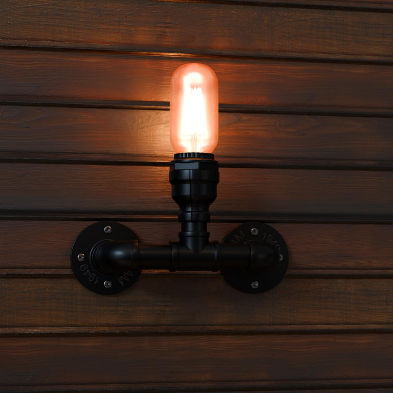 Avent Armed Sconce, Black