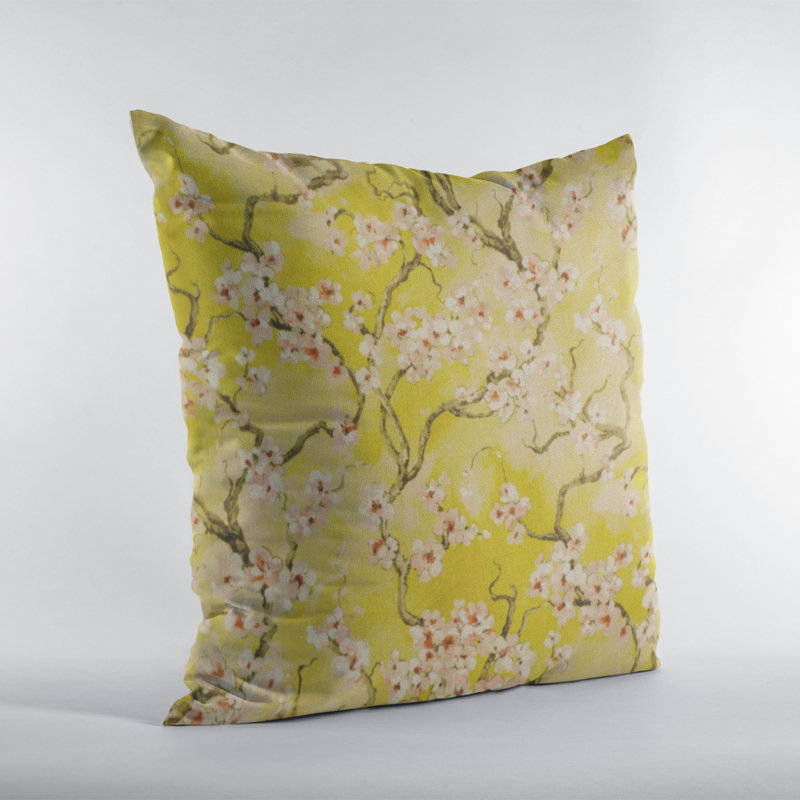 Fleurs de cerisier de jardin Plutus imprimées sur un polyester d'aspect lin. Coussin Luxury, Curry, 22 po x 22 po