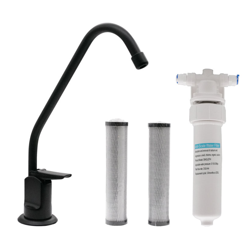 Ensemble de robinet distributeur d'eau froide 8 "avec filtre encastré sous l'évier Touch-Flo, Noir mat
