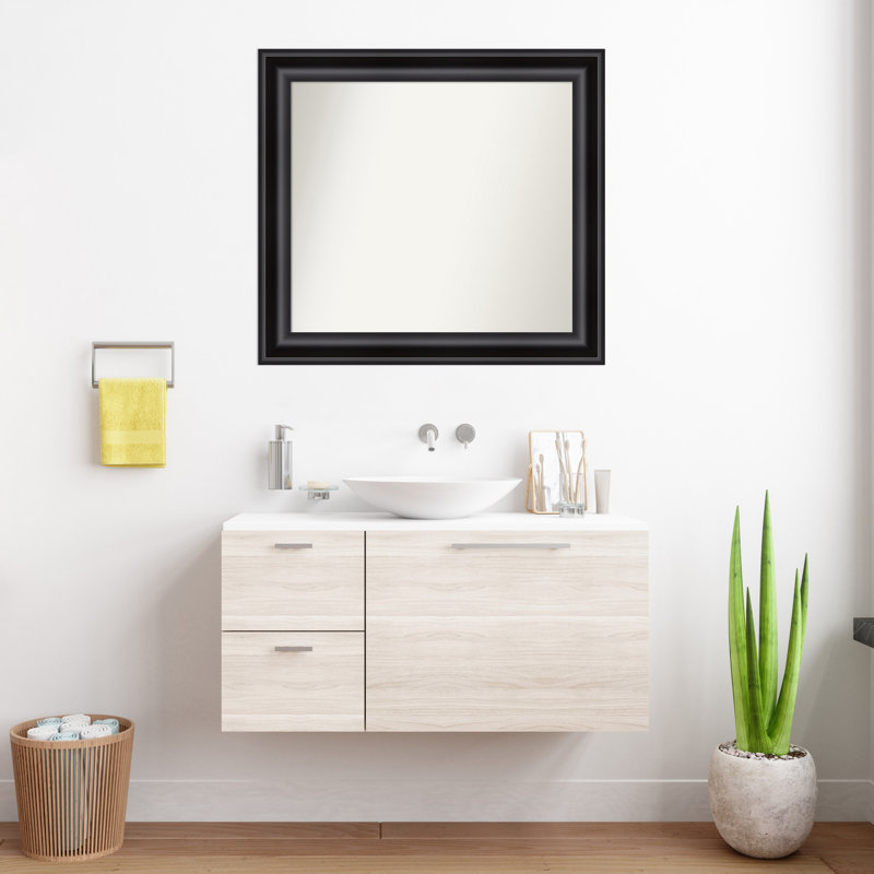 Miroir d'appoint mural en plastique Churchton, 30,75 po x 33,75 po