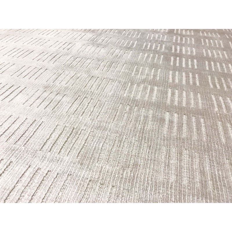 Striped Area Rug in Ivory, Rectangle 5'11" x 8'11"