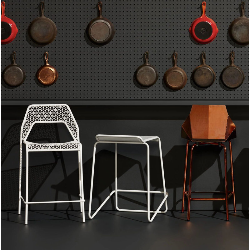 Hot Mesh Outdoor Stool, Off White, Counter Stool (24.4" Seat Height)