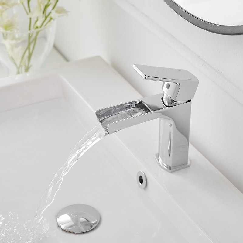 Single-handle Bathroom Faucet with Drain Assembly, Polished Chrome