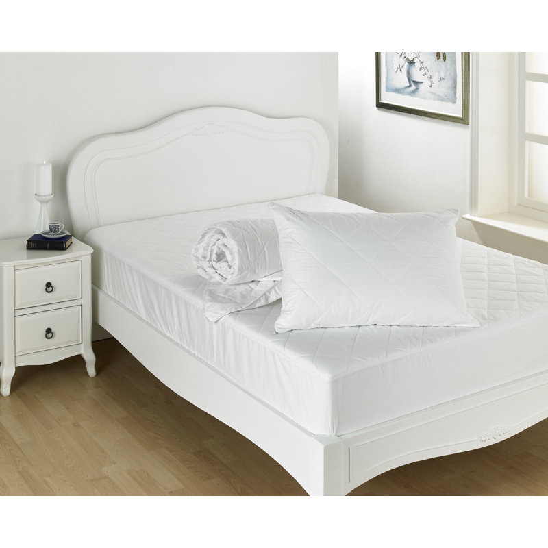 3cm Polyester Mattress Topper, Super King (6')