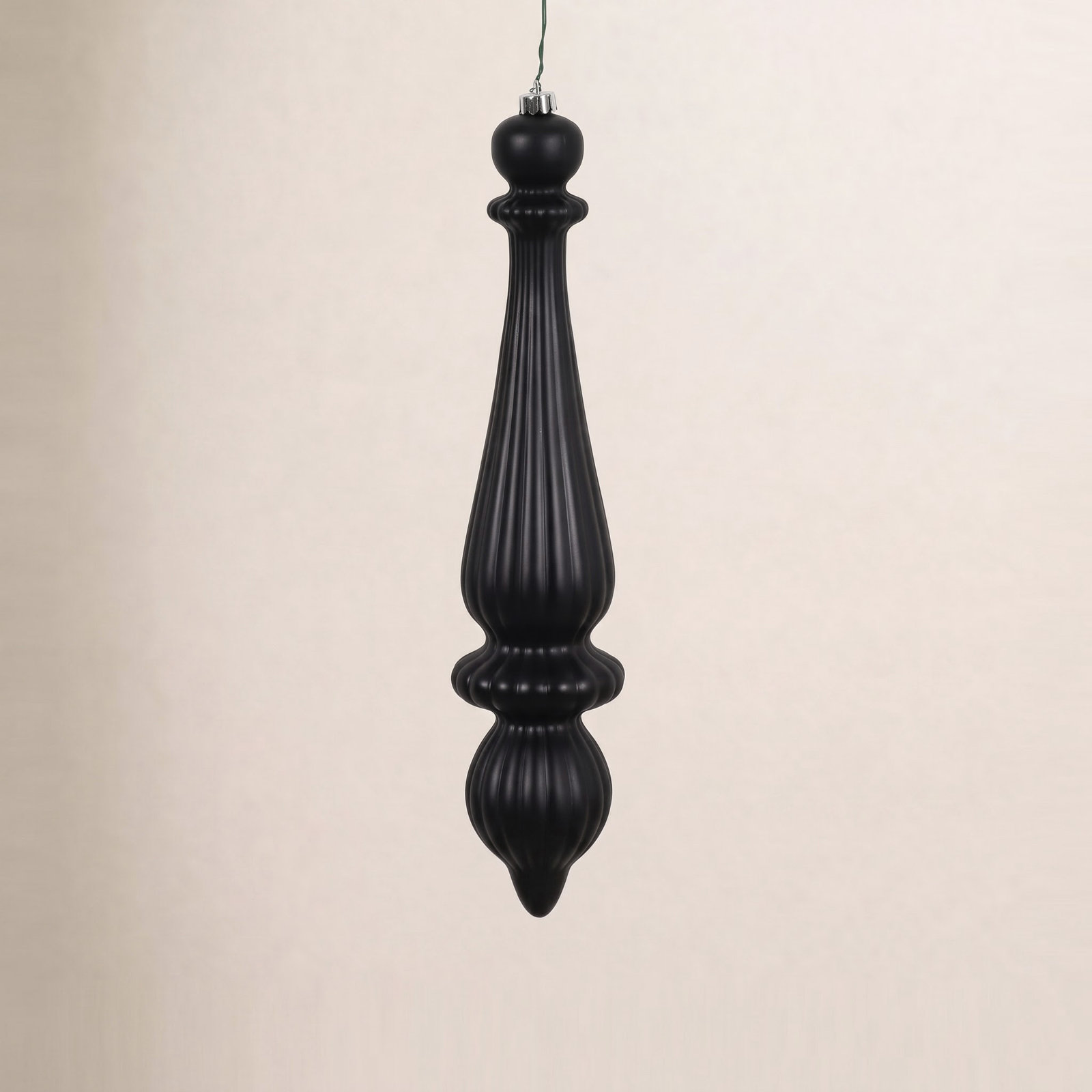14" Finial Ornament, Black