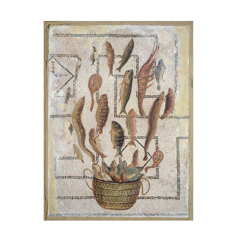 Toile romaine représentant un poisson s'échappant d'un panier, art de toile de Sousse, H 47 po x l 35 po