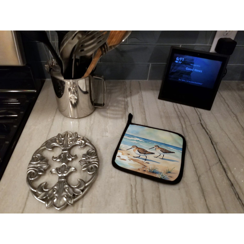 Sandpipers Hunting Pair of Pot Holders