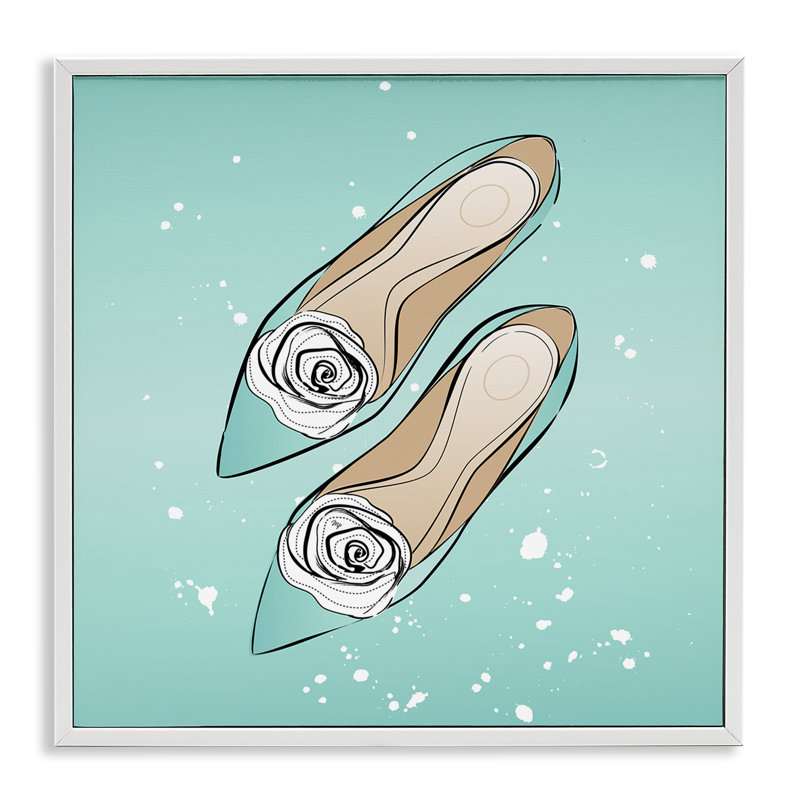 Chaussures bleues avec fleurs, giclée blanche encadrée par Martina Pavlova, Giclée encadrée blanc bord de mer