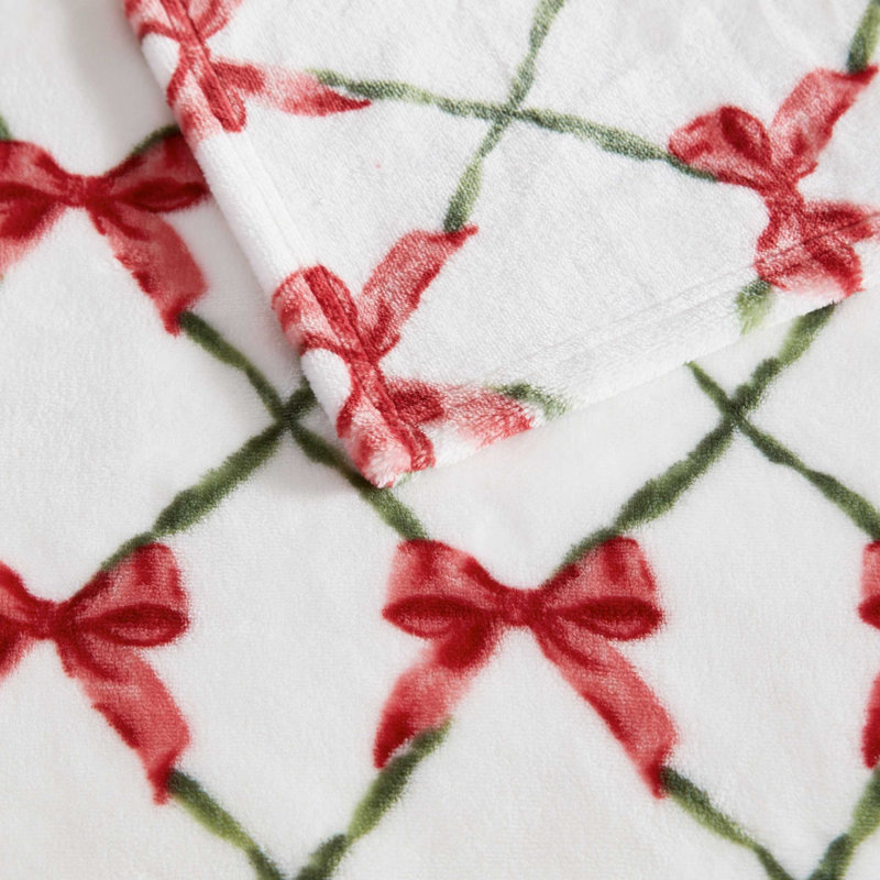Martha Stewart Emmas Bow Plush White Throw Blanket, White Emmas Bow 