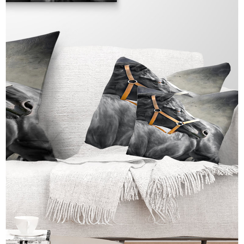 Coussin Black Horse