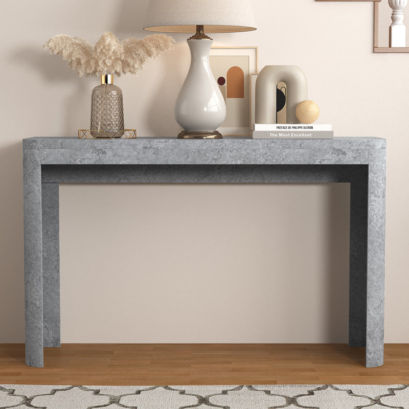 Console Caomhan, Gris