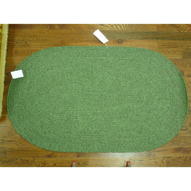 Lakehurst Solid Green Indoor/Outdoor Rug, Oval 91cm x 152cm
