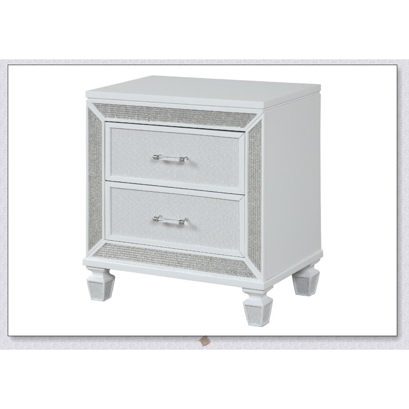 Élégante table de chevet en cristal avec finition en bois, fabrication durable et amplement de rangement pour les chambres modernes
