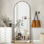 Miroir surdimensionné arqué en métal surdimensionné-570231696-570093160