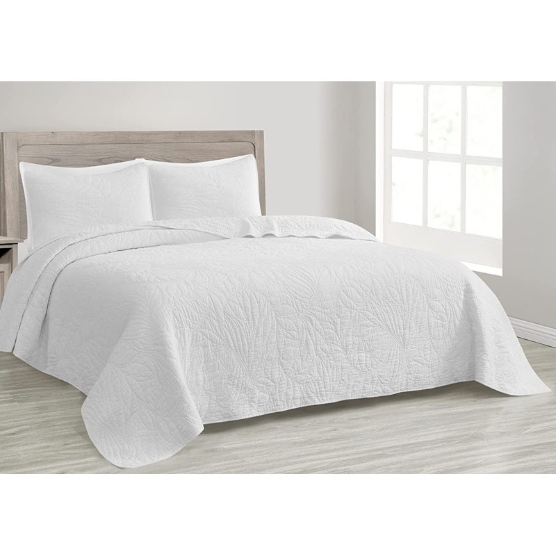 Linden Cotton Floral Quilt, Queen Quilt + 2 Standard Shams, White