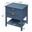 Table d'appoint American Style 2, idéale pour la chambre à coucher, le salon et la salle d'étude. Capacité de charge de 130 livres. Combiné avec de l'artisanat. Teint manuellement pour intensifier le grain de bois. Glissière de tiroir préinstallée