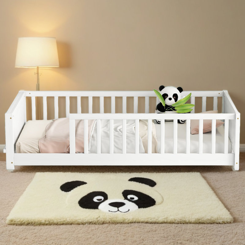 Structure de lit pour tout-petit 79 po x l 41 po avec support de rangement intégré, Blanc