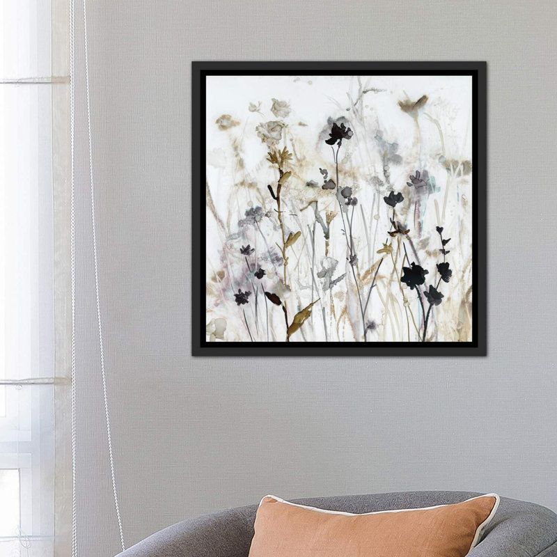 «Wildflower Mist I» par Carol Robinson, reproduction d'art, H 26 po x l 26 po x P 1,5 po, Toile avec cadre noir patiné