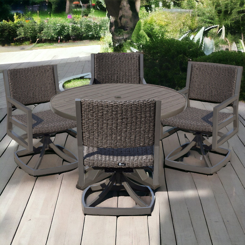 4 - Person Patio Dining Set Round Table