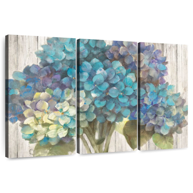 Hortensia turquoise Harnek à bord d'une grange, H 42 po x l 65 po