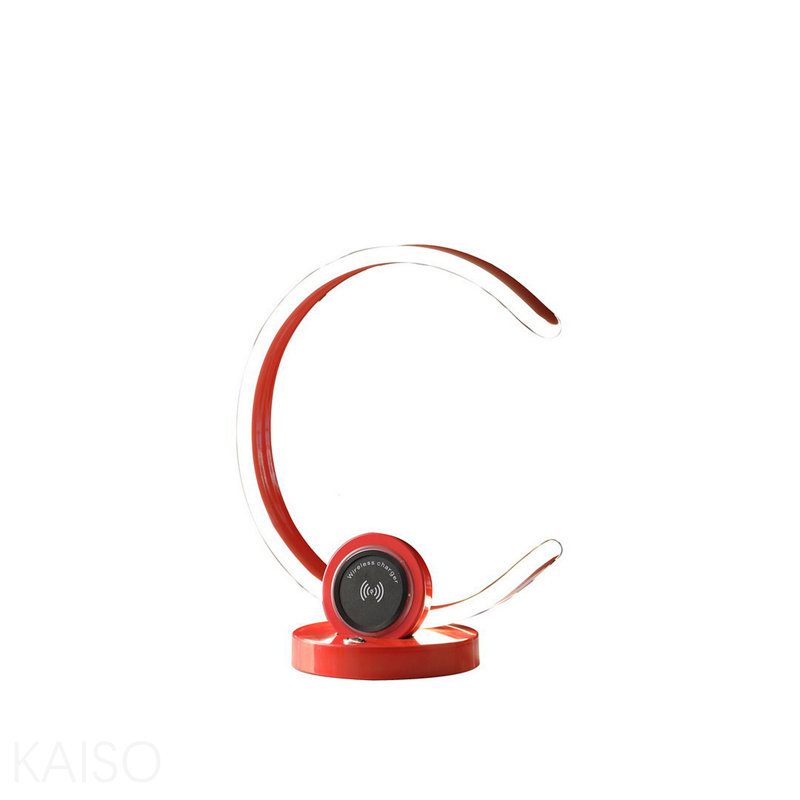 Lampe de table rouge vif de 13,25 po en forme de C avec port USB / sans fil et gradateur tactile