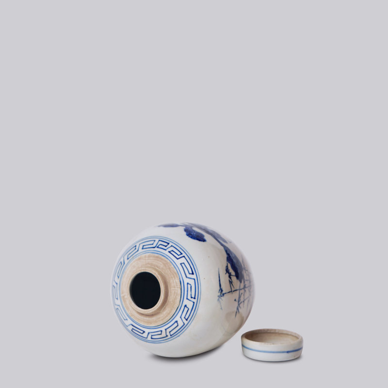Pot de rangement rond en porcelaine bleue et blanche Three Friends