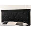 Lit double moderne à panneau noir avec tête de lit tapissier et capitonnage à boutons étincelants