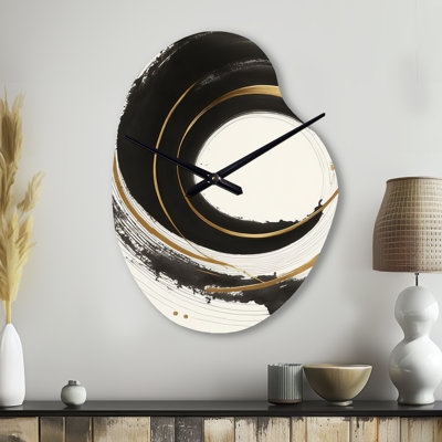 «Black and Gold Curves III - Abstract Spirals», horloge murale asymétrique