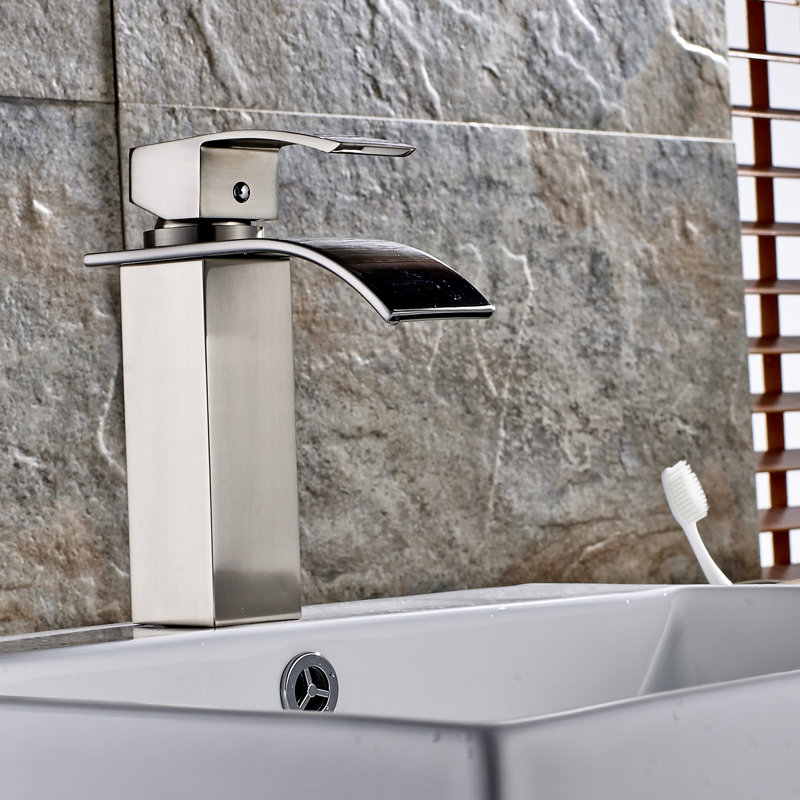 Robinet de salle de bain moderne en nickel brossé, trou unique, cascade, débit silencieux, commande manuelle, robinet contemporain en nickel à valve à cartouche, fonctionnement en cascade, contrôle