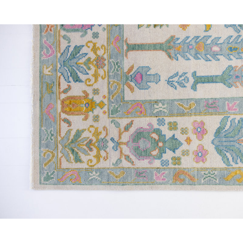 Flora Hand Knotted Wool Floral Area Rug, Rectangle 8' x 10'