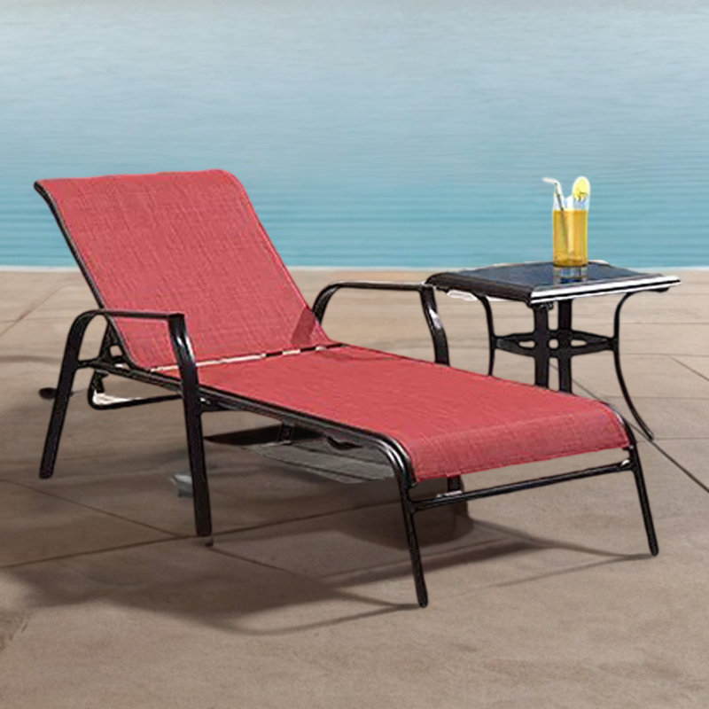Outdoor Lounger Rust Resistant Aluminum Frame Outdoor Chaise Lounge Set with Table, Red