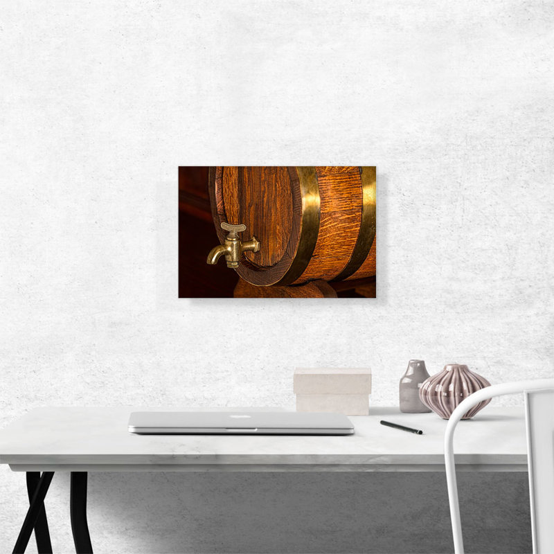 "Beer Barrel Fountain", reproduction de photo sur toile tendue, H 12 po x l 18 po x P 0,75 po