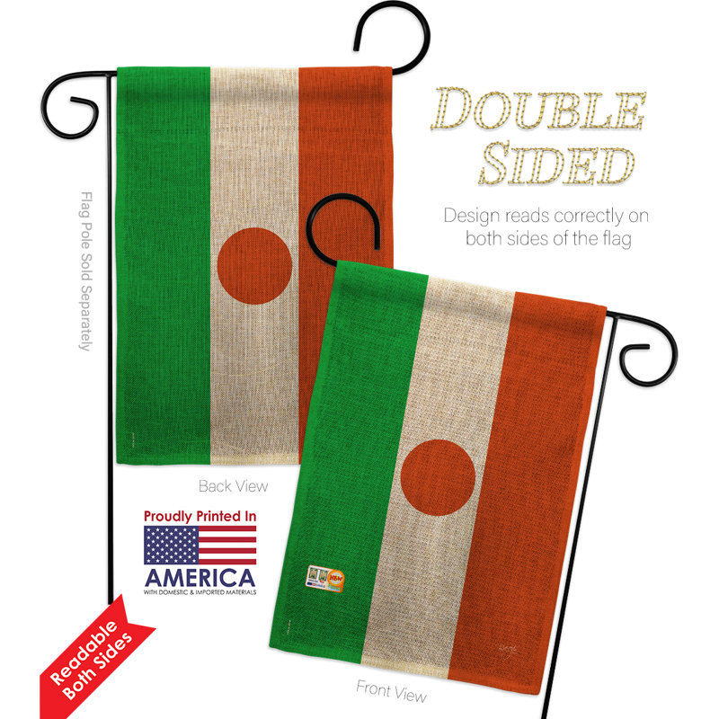 Le niger the world est l’impression de polyester de 2 côtés 19 po x 13 po. ensemble de drapeau