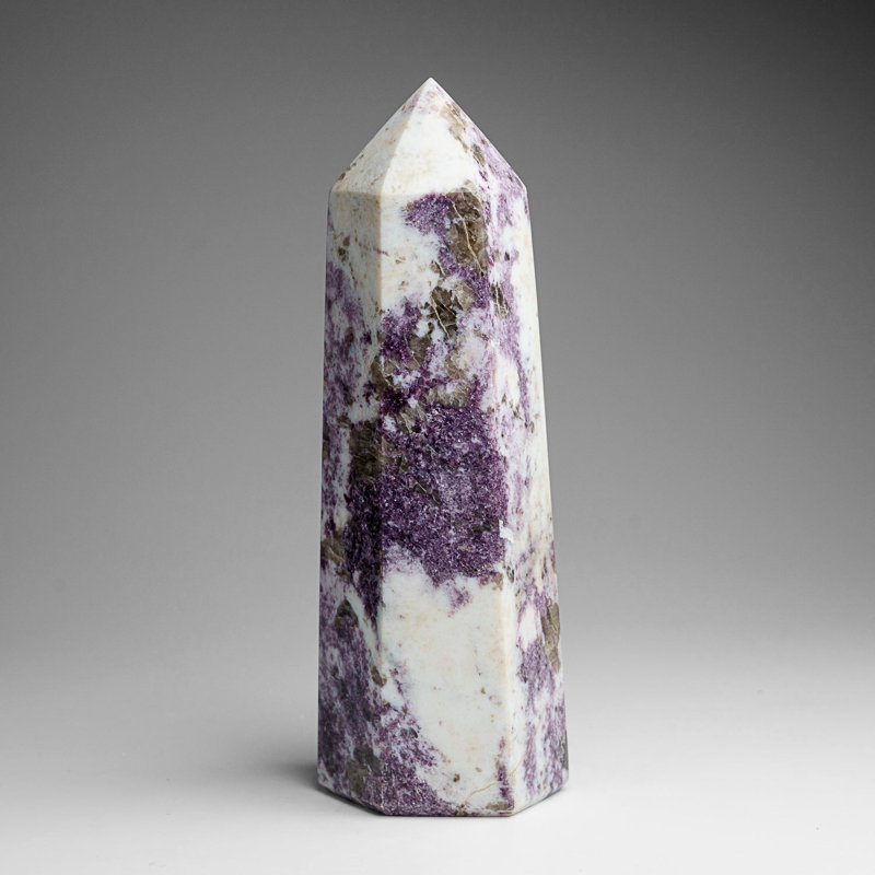 Véritable rubis poli à pointe de quartz de Madagascar (2,2 lb)