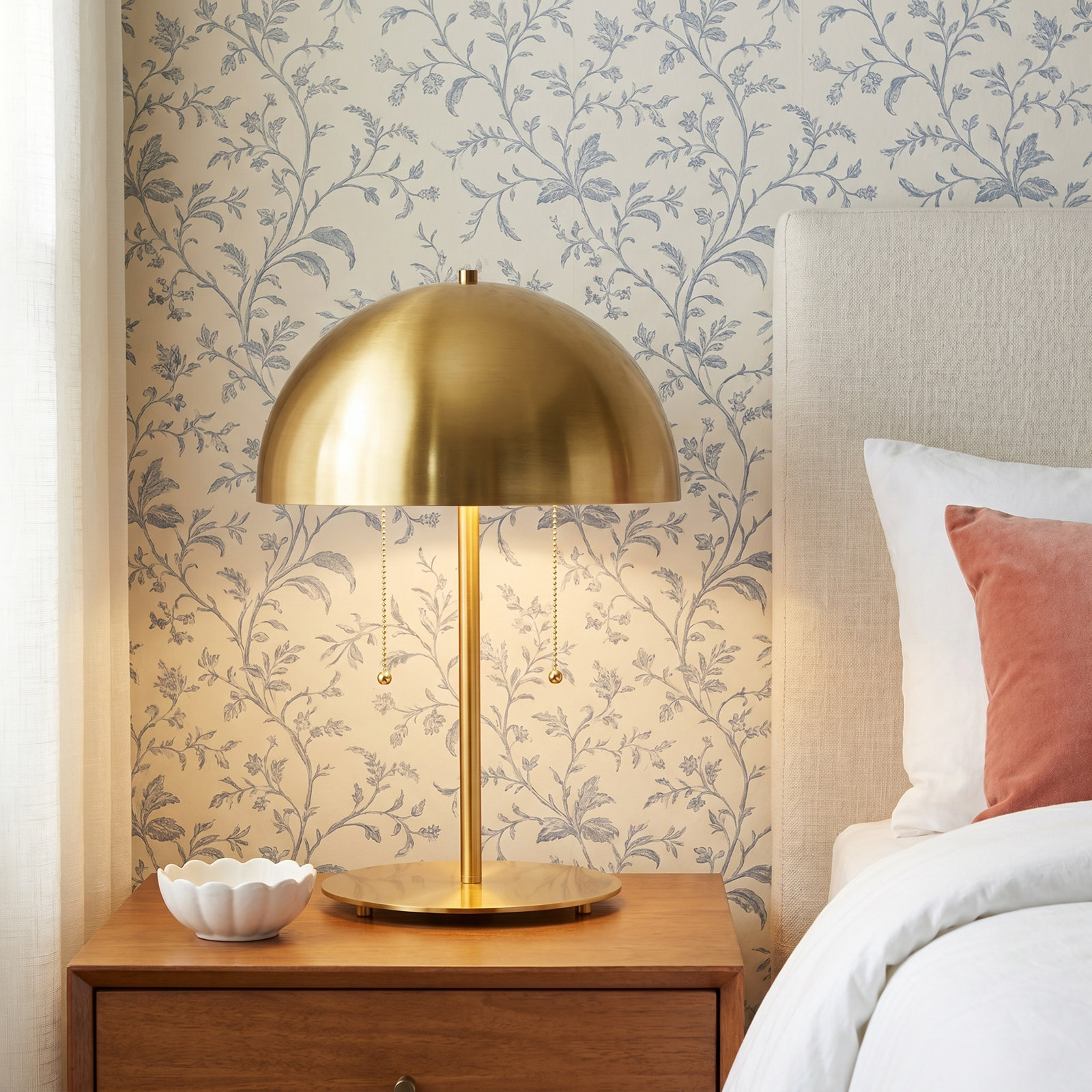 Jaylen Iron Table Lamp
