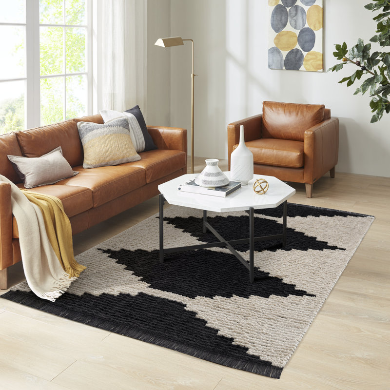 Allie Black & Ivory Synthetic 5' x 7' Easy-Care Area Rug