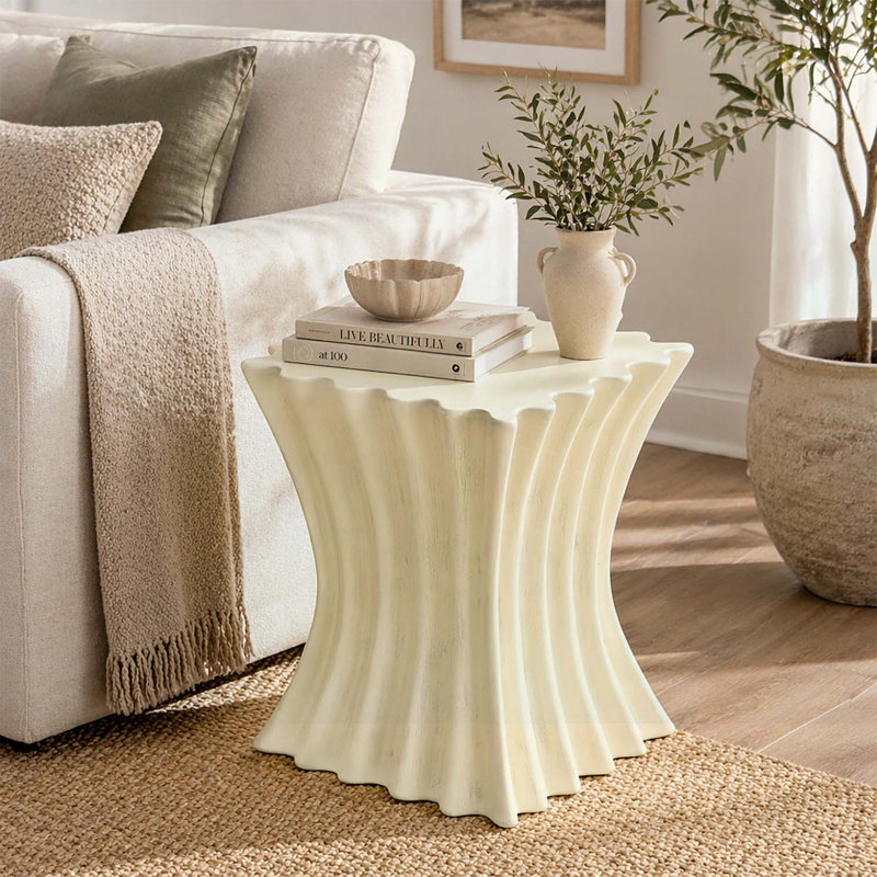 Table d'appoint rétro robuste pour le salon, parfaite pour un décor moderne