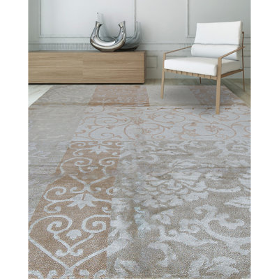 Wool Floral Indoor Rug