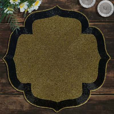 Decozen 4Pcs Beaded Placemats Set 14-Inch Round – Handmade Tablemats for Kitchen & Christmas Decor Gift
