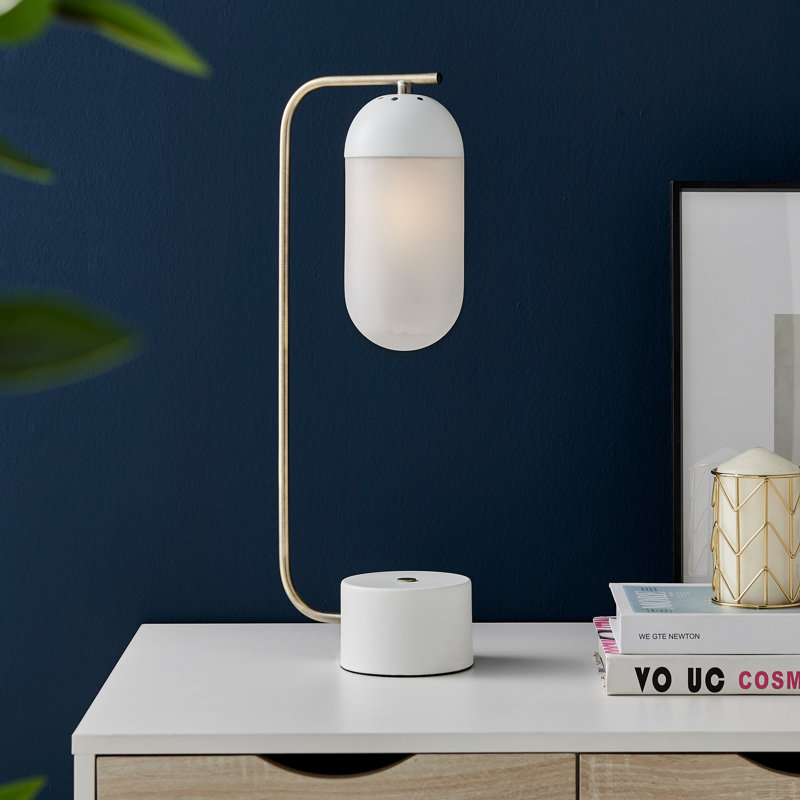 Metal Arched Lamp, White