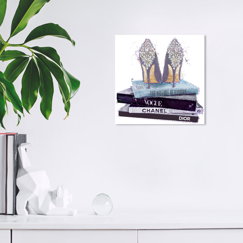 «Her Favorite Lavender Shoes» par Oliver Gal - impression sur toile tendue, L 12 po x H 12 po